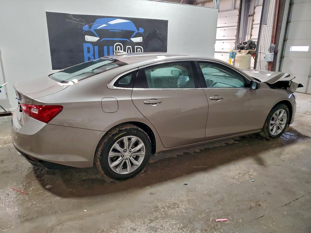 2024 CHEVROLET MALIBU LT photo 3