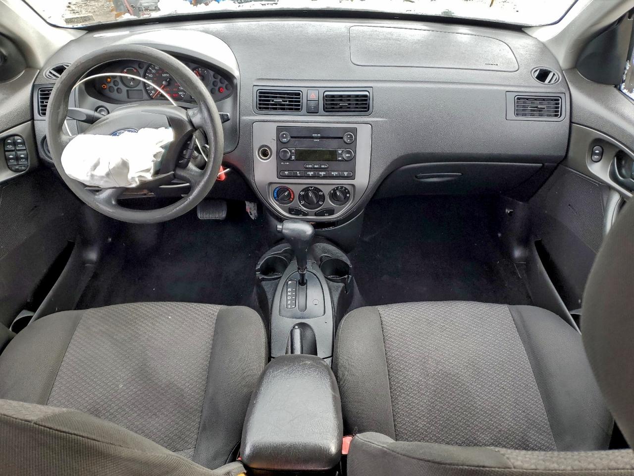 2006 FORD FOCUS photo 15