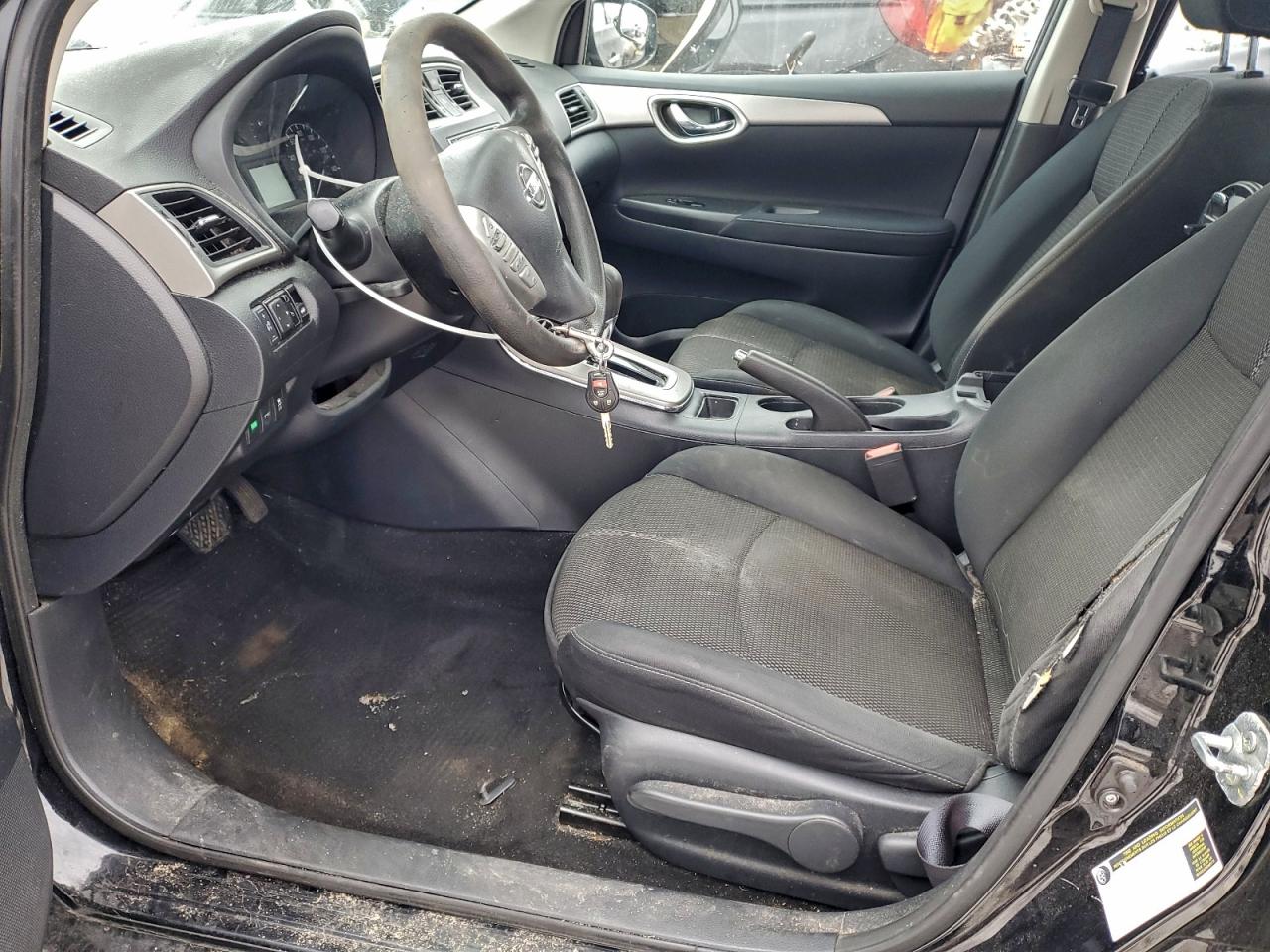 2015 NISSAN SENTRA S photo 13