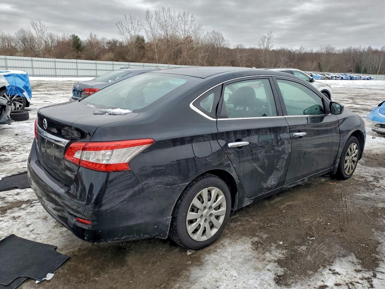 2015 NISSAN SENTRA S photo 5