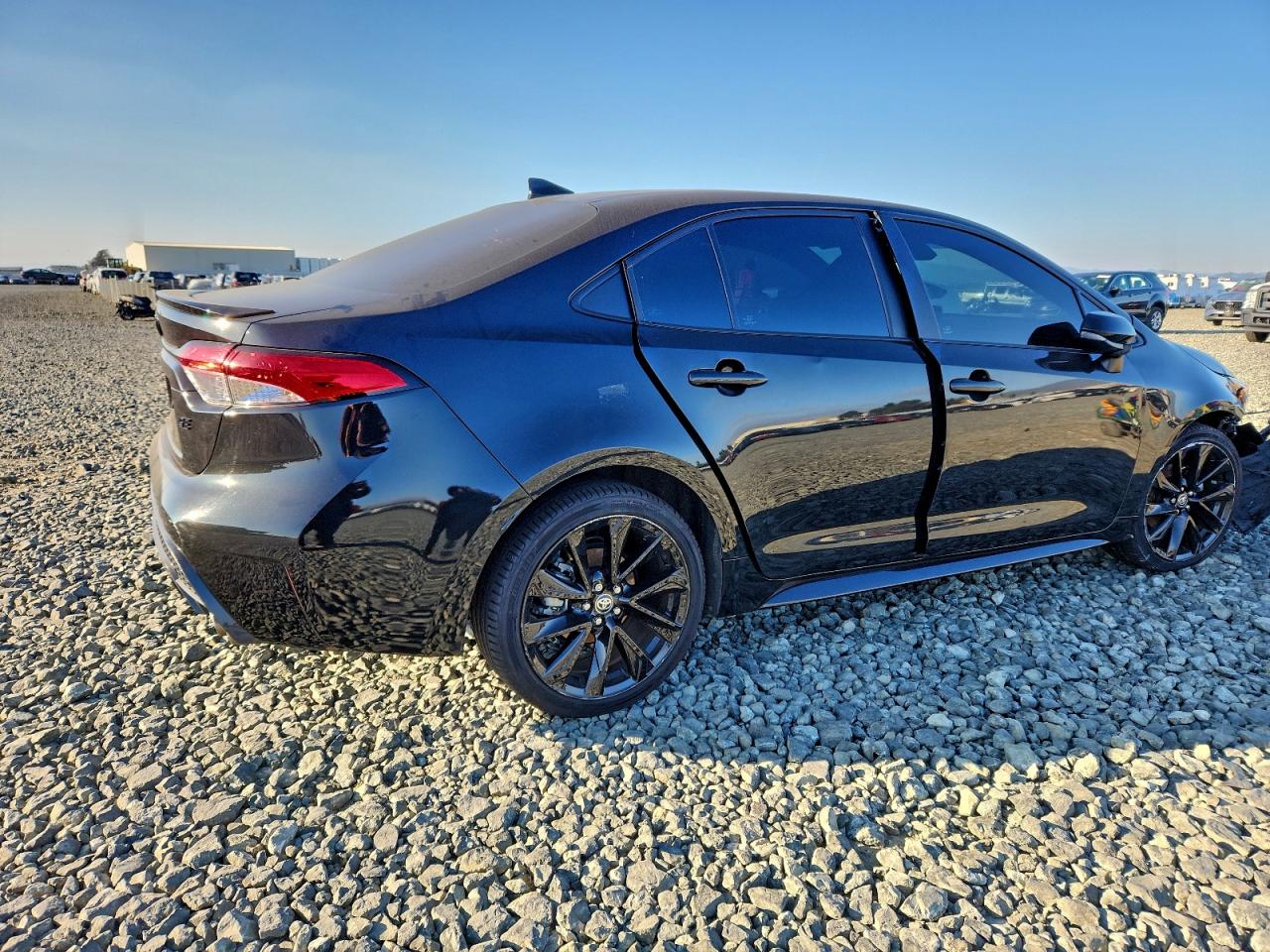 2022 TOYOTA COROLLA SE photo 3