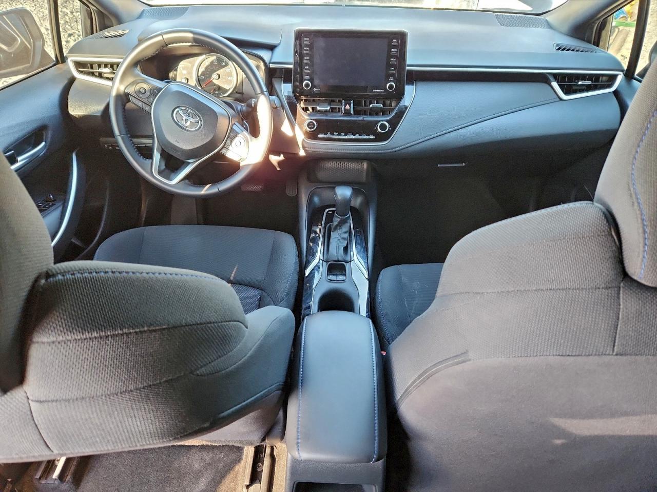 2022 TOYOTA COROLLA SE photo 8