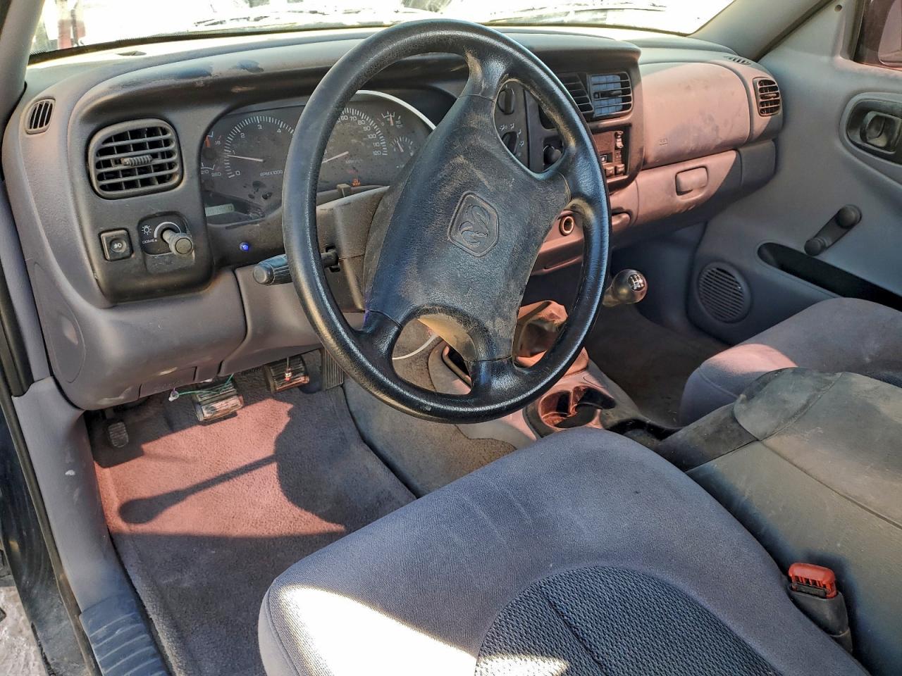 1997 DODGE DAKOTA photo 8