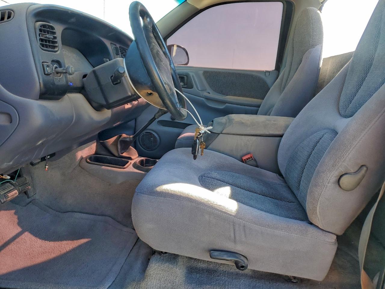 1997 DODGE DAKOTA photo 7