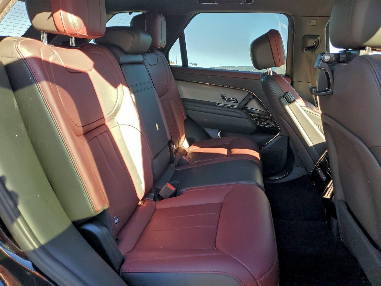 2024 LAND ROVER RANGE ROVER SPORT DYNAMIC SE photo 11
