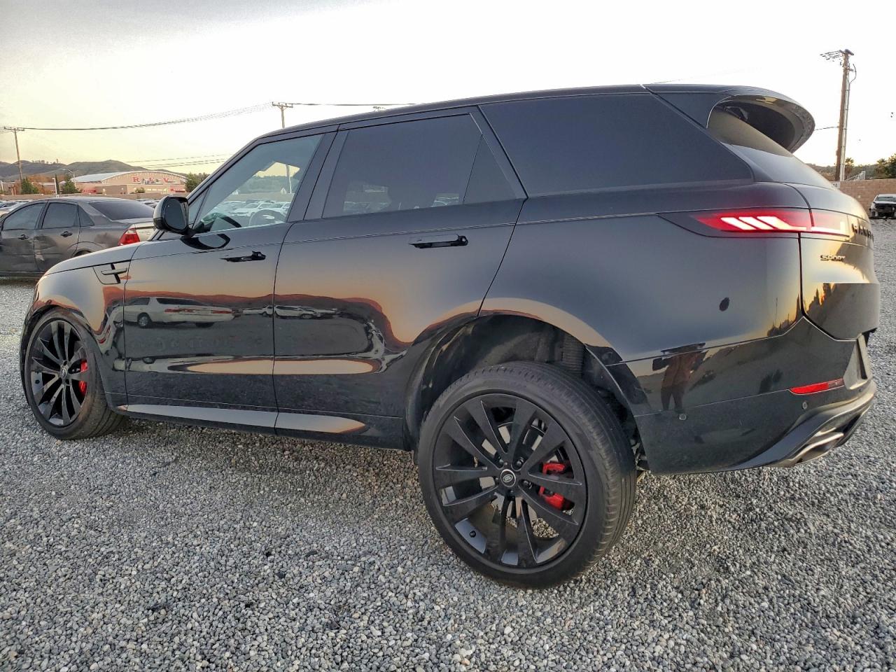 2024 LAND ROVER RANGE ROVER SPORT DYNAMIC SE photo 2