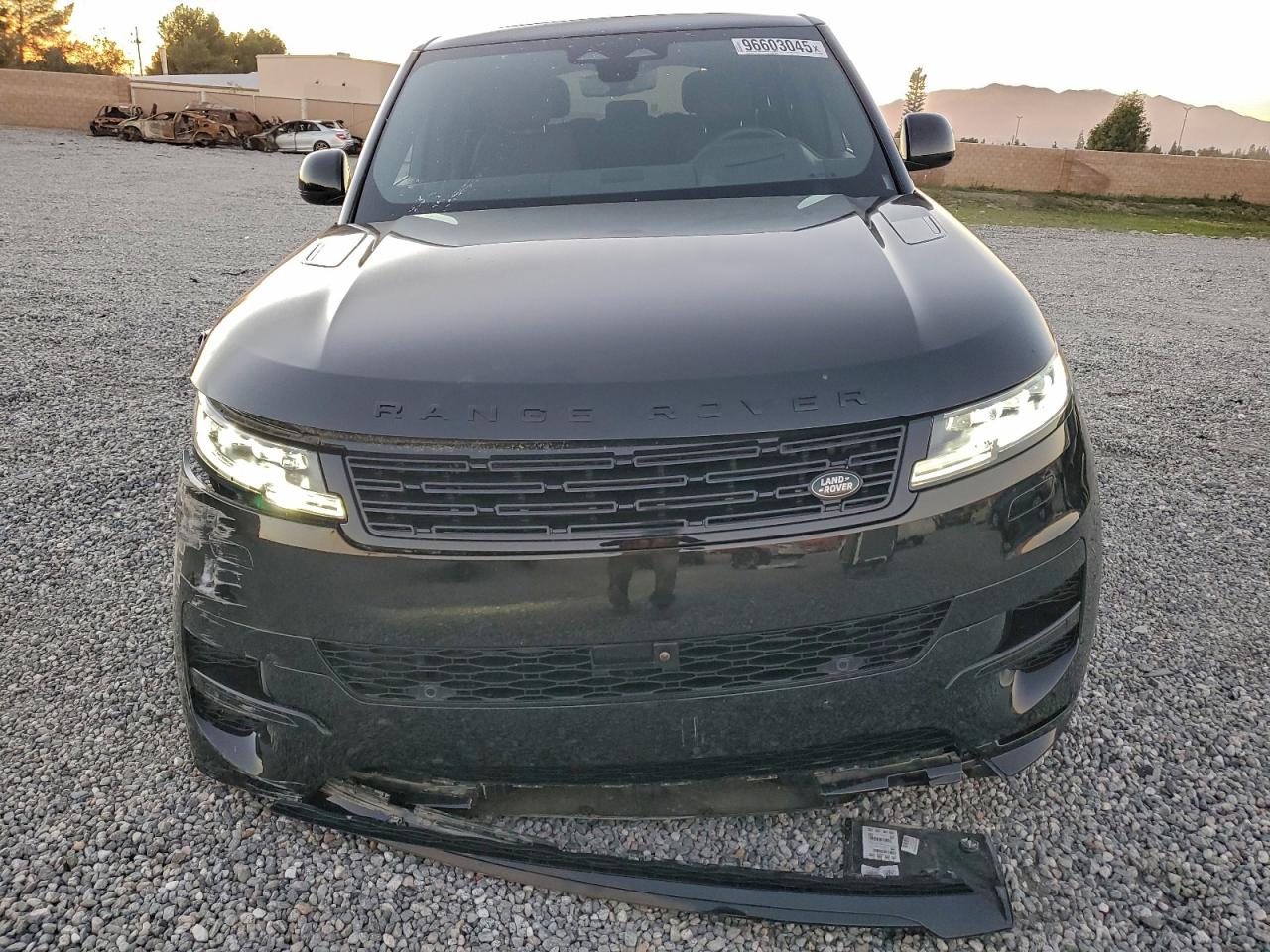 2024 LAND ROVER RANGE ROVER SPORT DYNAMIC SE photo 5