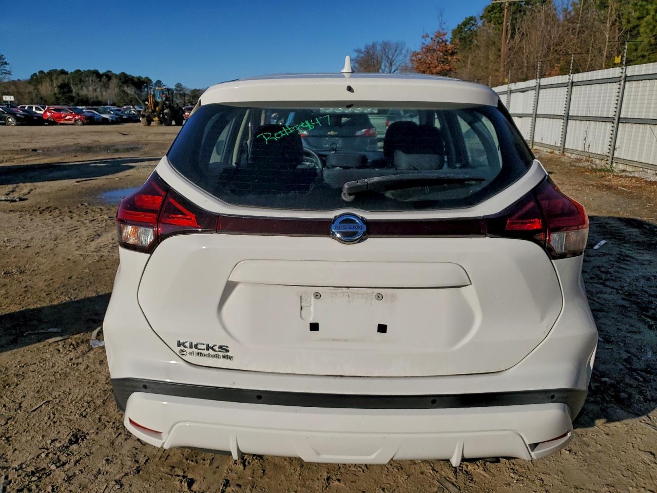2021 NISSAN KICKS S photo 6