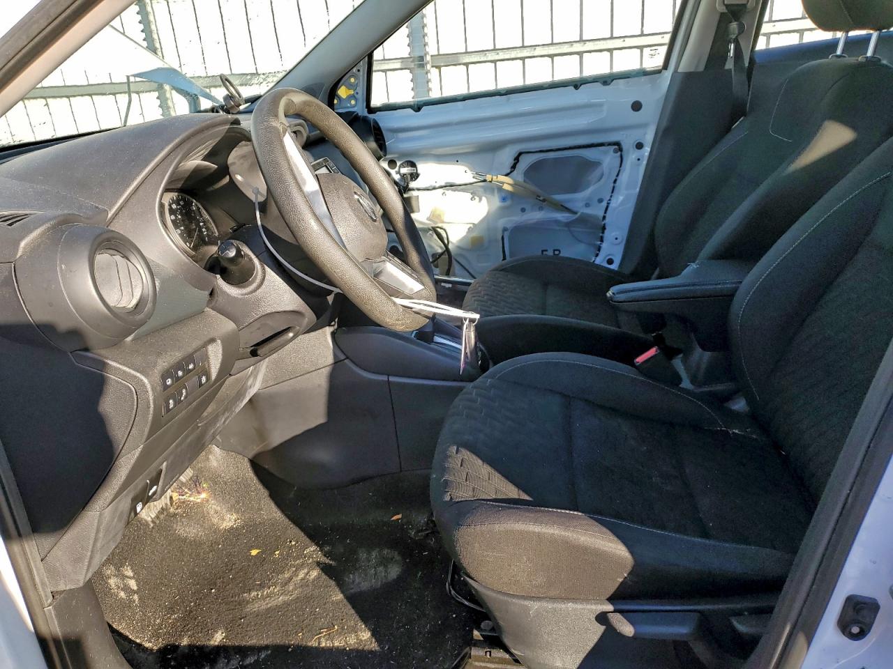 2021 NISSAN KICKS S photo 7