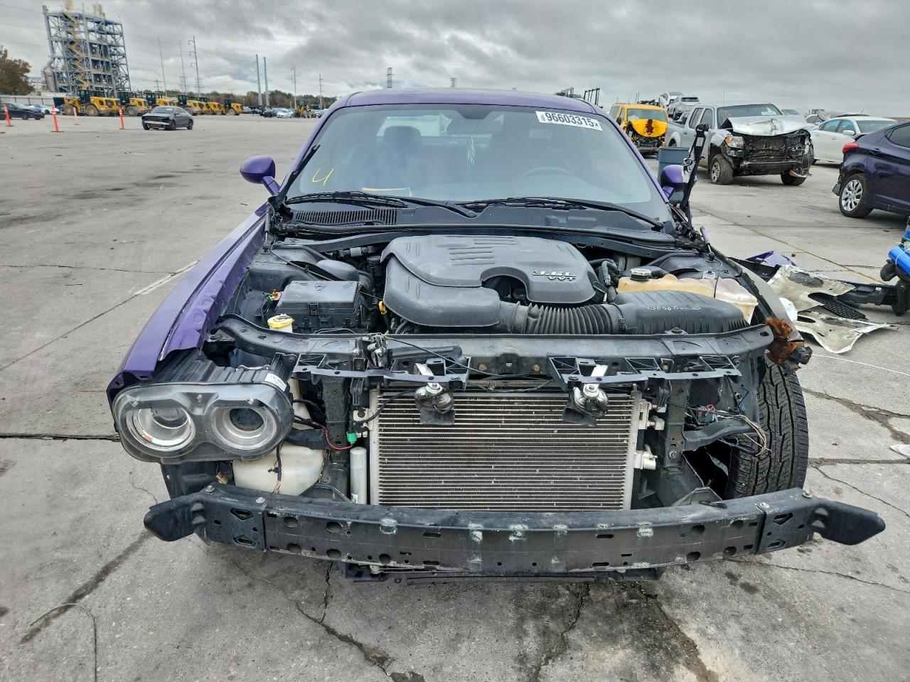 2016 DODGE CHALLENGER SXT photo 5