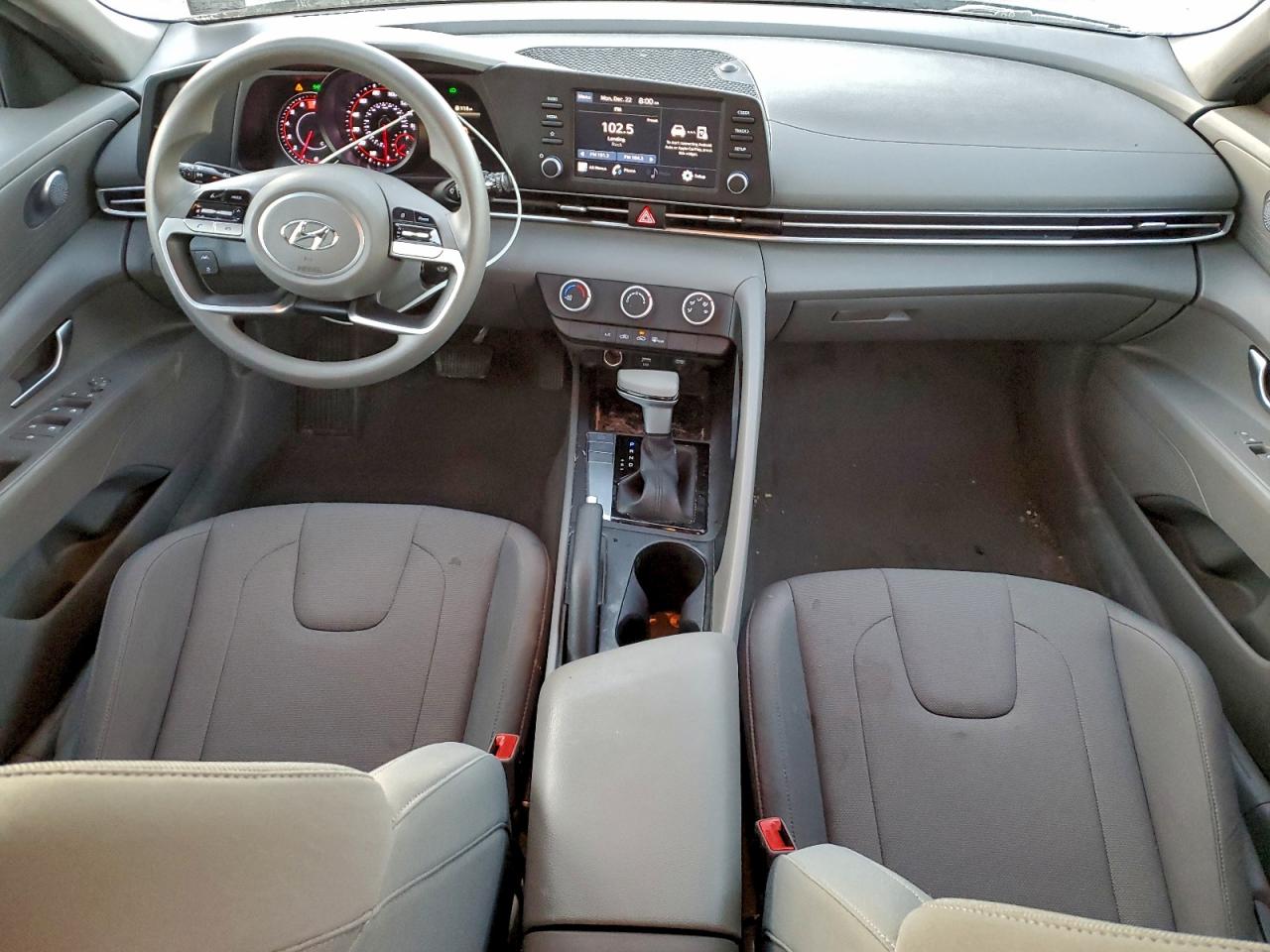 2023 HYUNDAI ELANTRA SE photo 8
