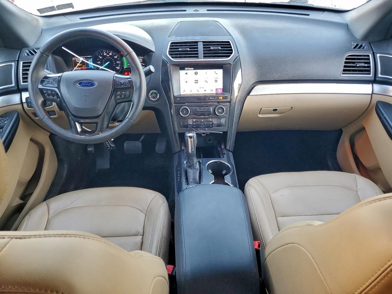 2017 FORD EXPLORER XLT photo 8
