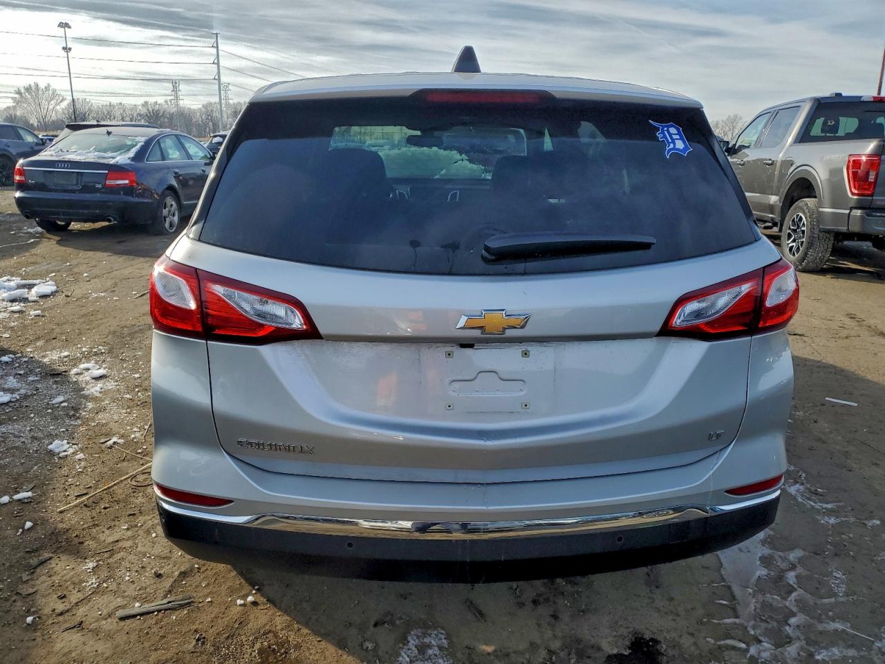 2018 CHEVROLET EQUINOX LT photo 6