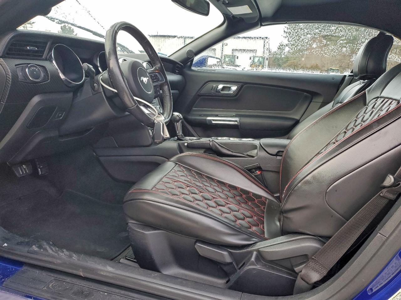 2016 FORD MUSTANG photo 7