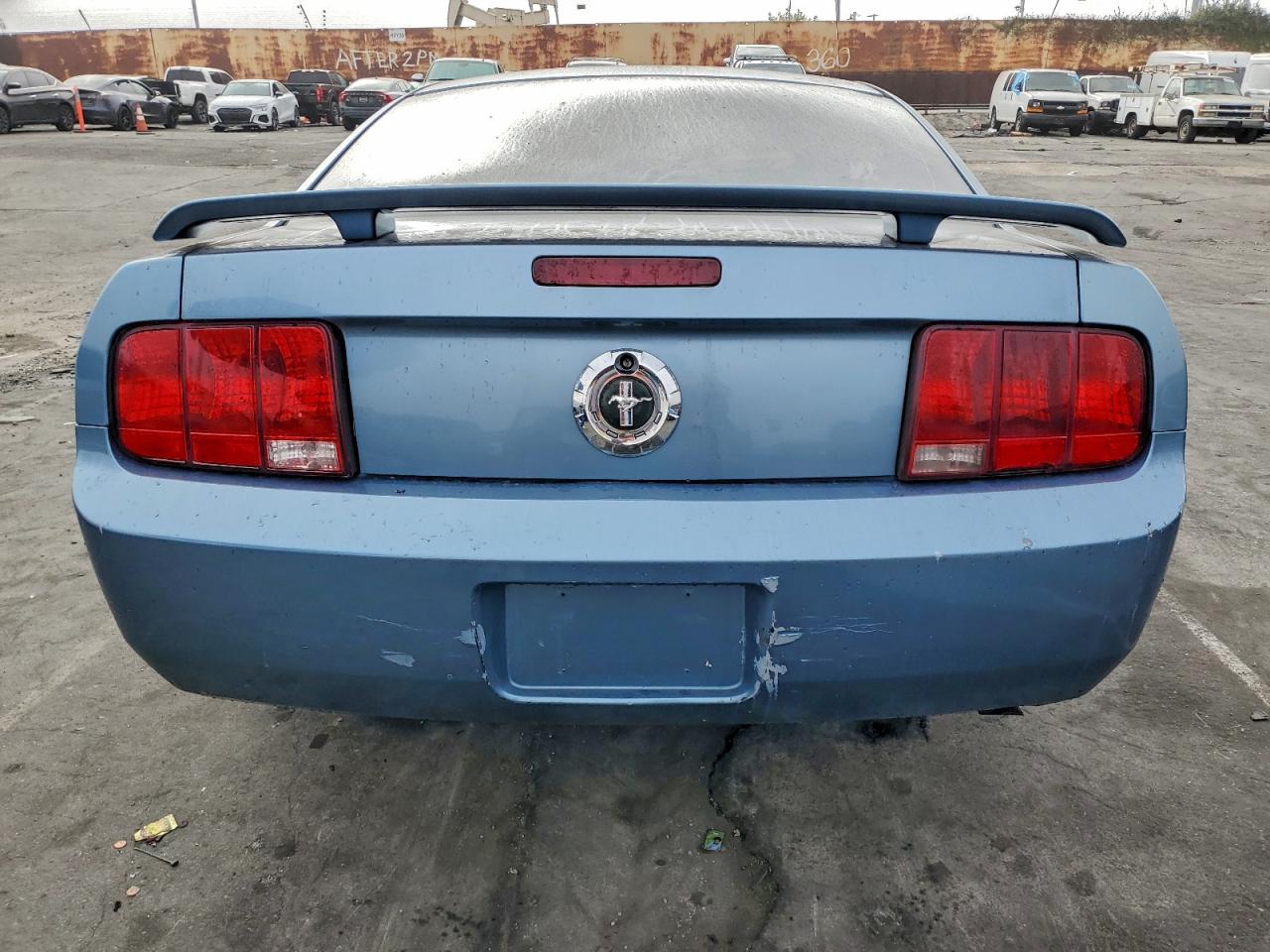 2005 FORD MUSTANG photo 6