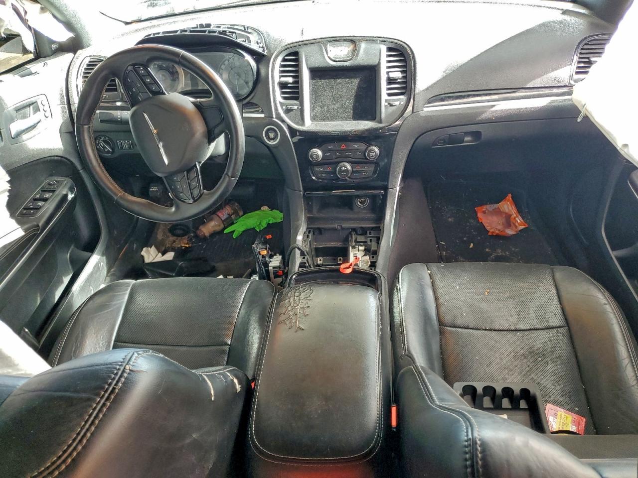2018 CHRYSLER 300 S photo 8