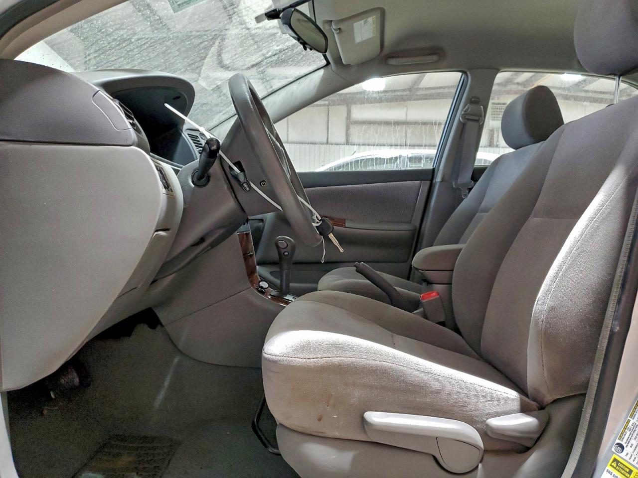 2006 TOYOTA COROLLA CE photo 7