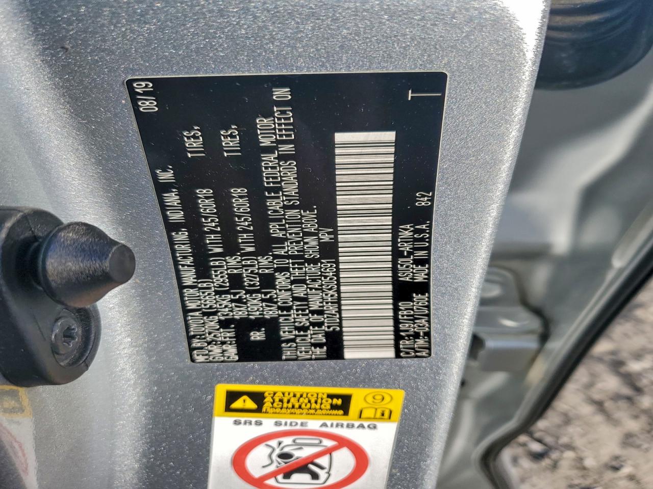 2019 TOYOTA HIGHLANDER LE photo 13