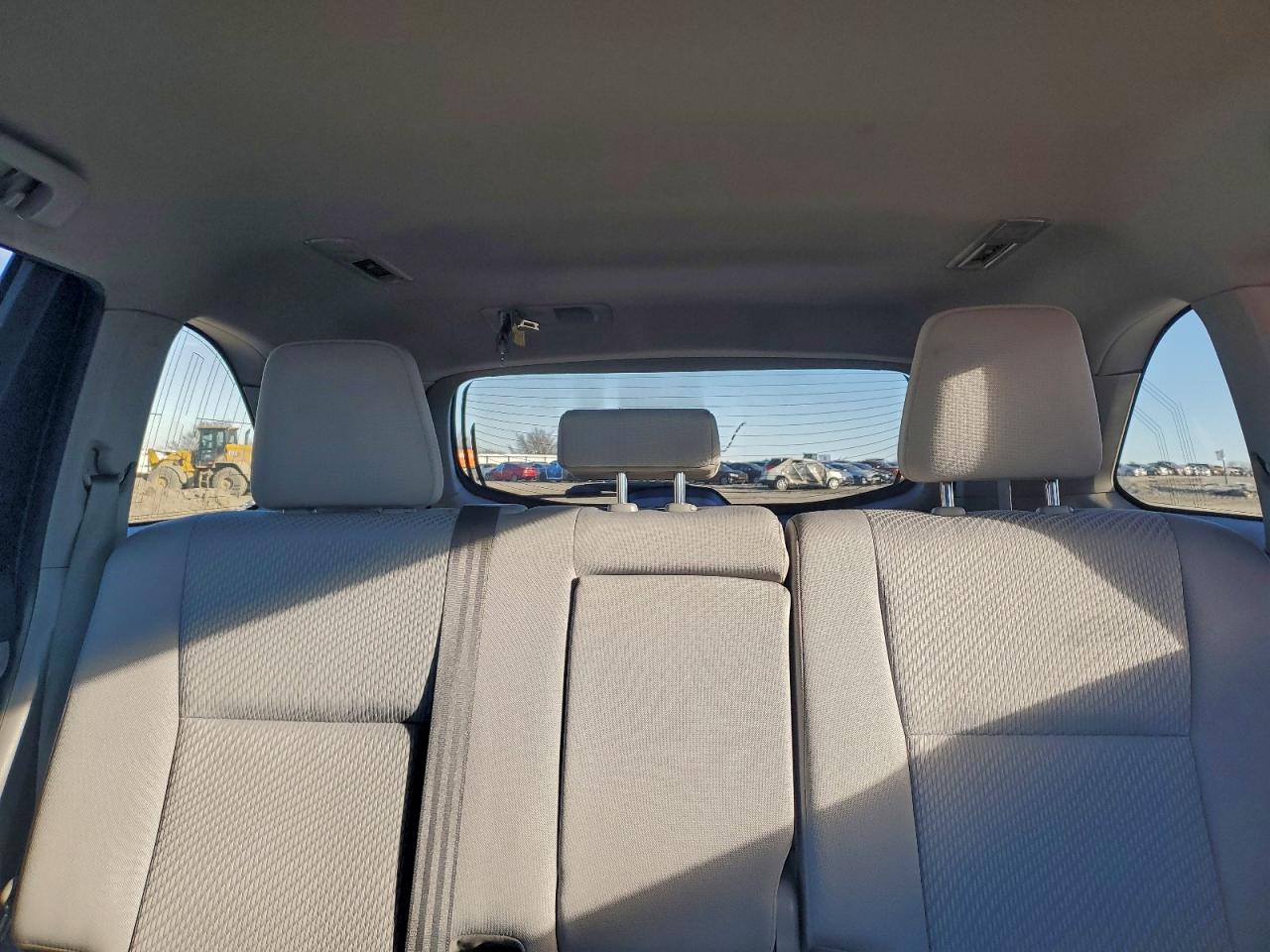 2019 TOYOTA HIGHLANDER LE photo 10