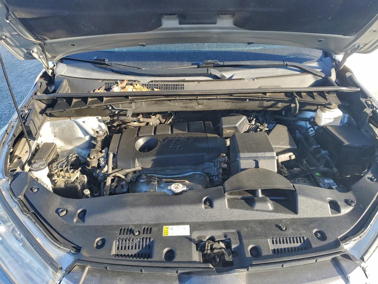 2019 TOYOTA HIGHLANDER LE photo 12