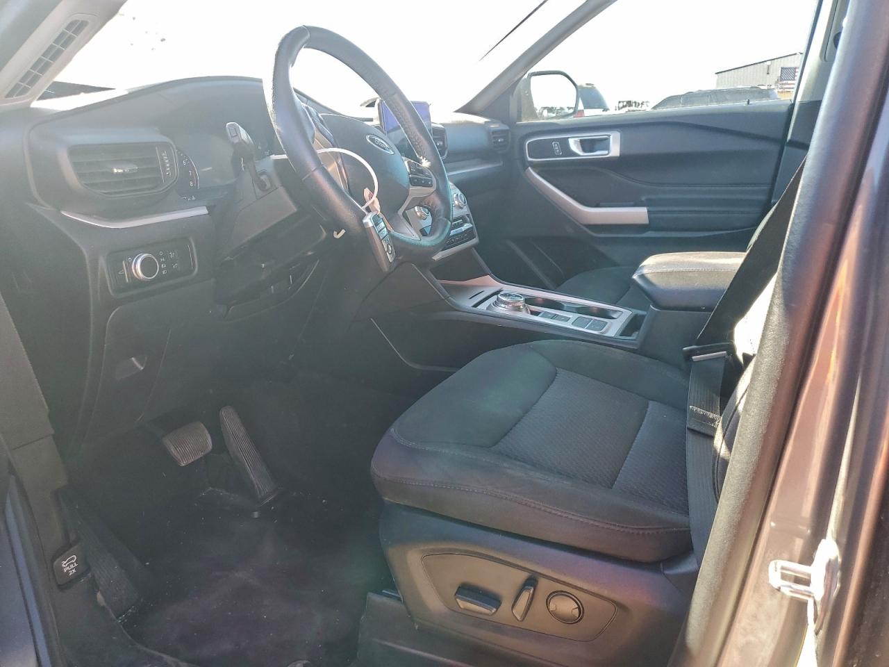2023 FORD EXPLORER XLT photo 7