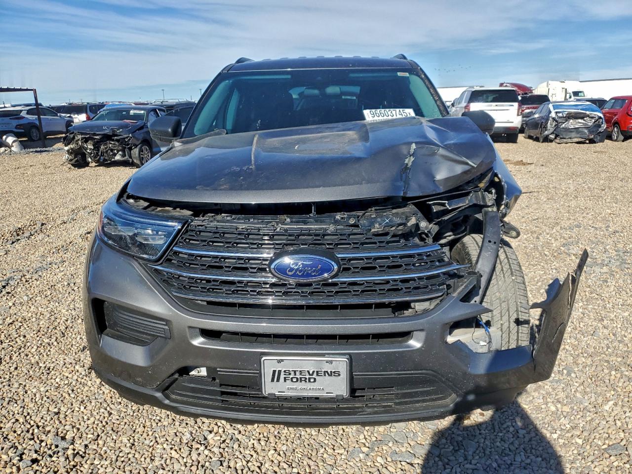 2023 FORD EXPLORER XLT photo 5