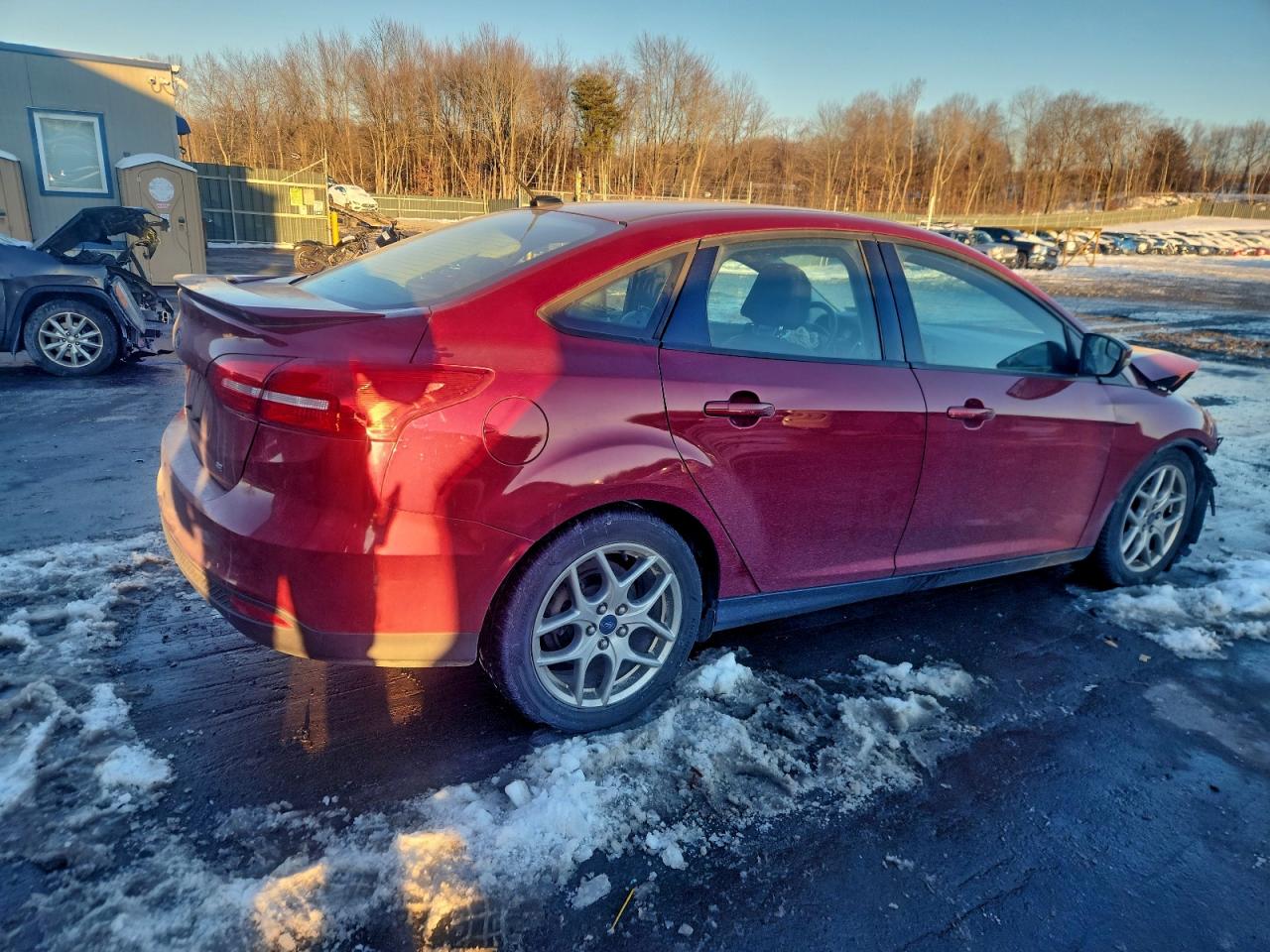 2015 FORD FOCUS SE photo 5