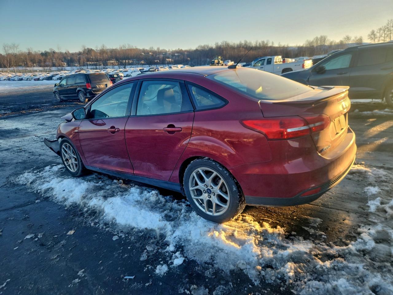 2015 FORD FOCUS SE photo 3