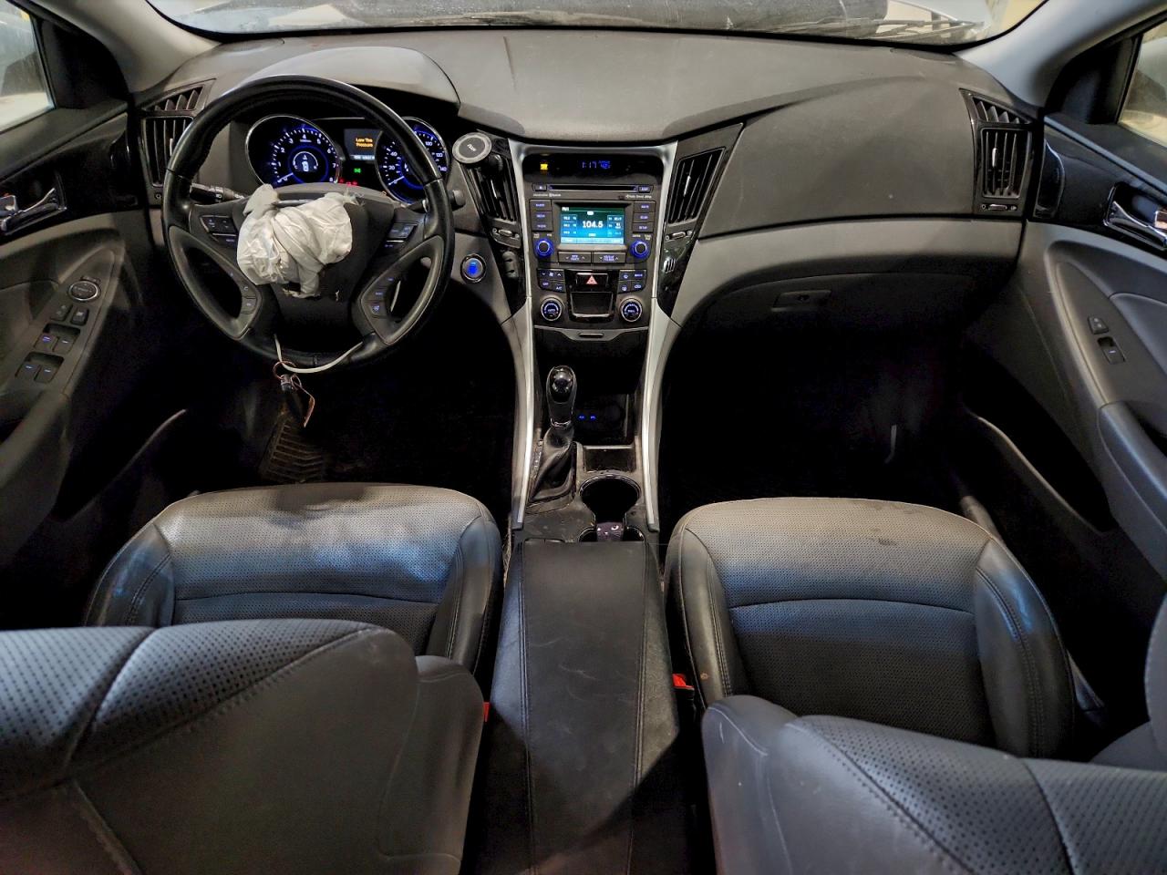 2014 HYUNDAI SONATA SE photo 8