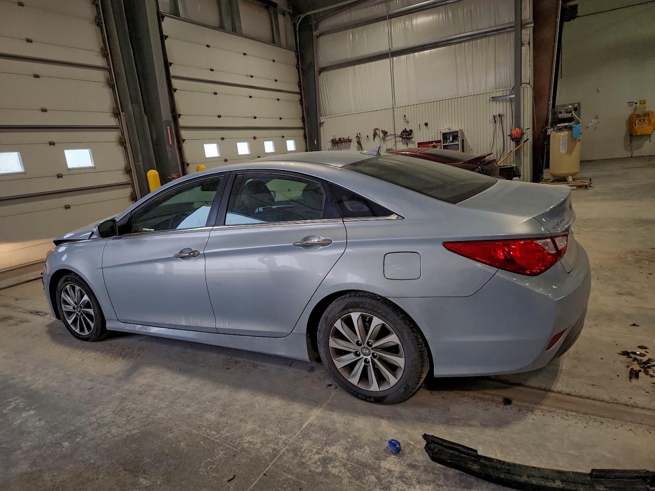 2014 HYUNDAI SONATA SE photo 2