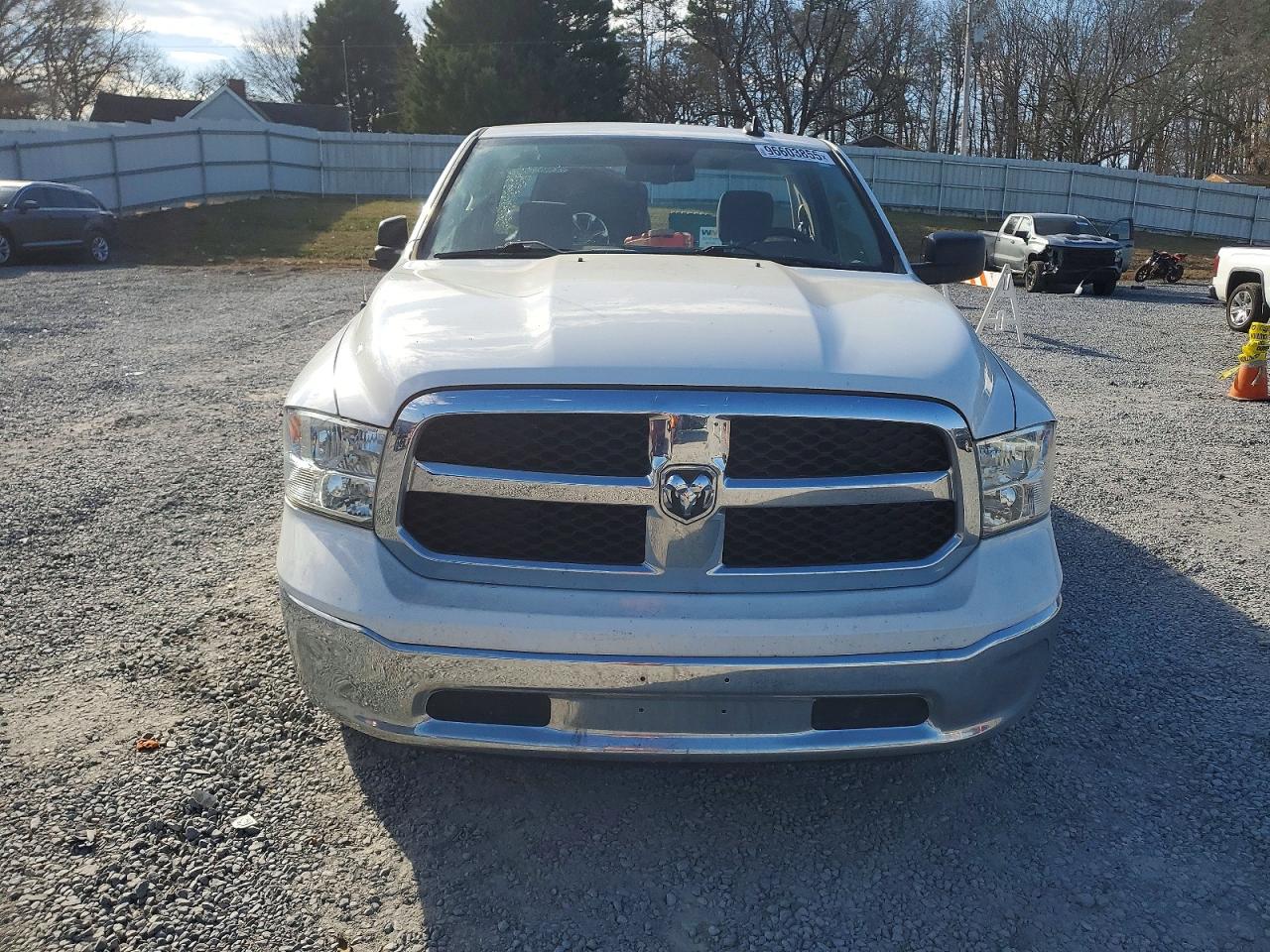2022 RAM 1500 CLASSIC TRADESMAN photo 5