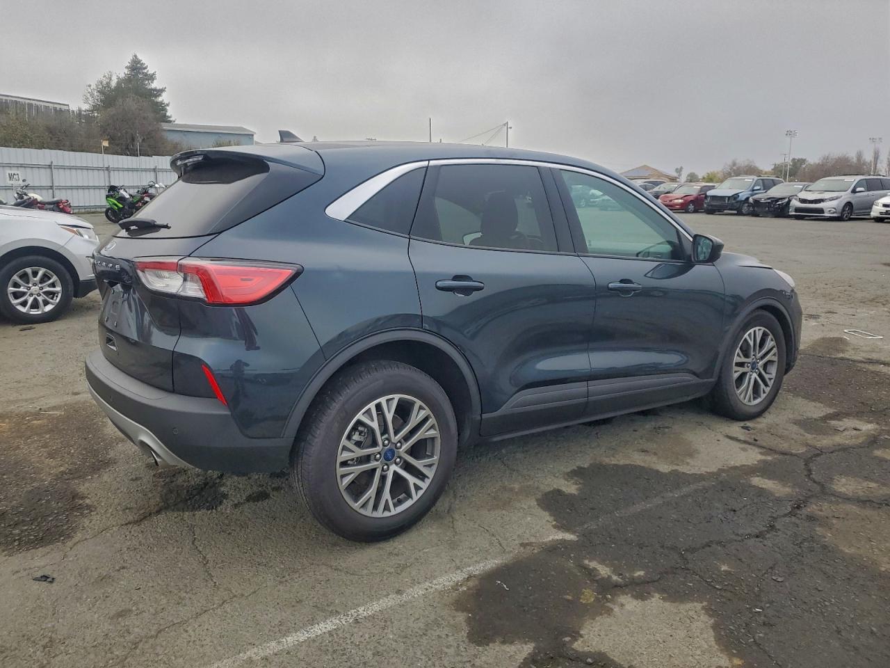 2022 FORD ESCAPE SEL photo 3