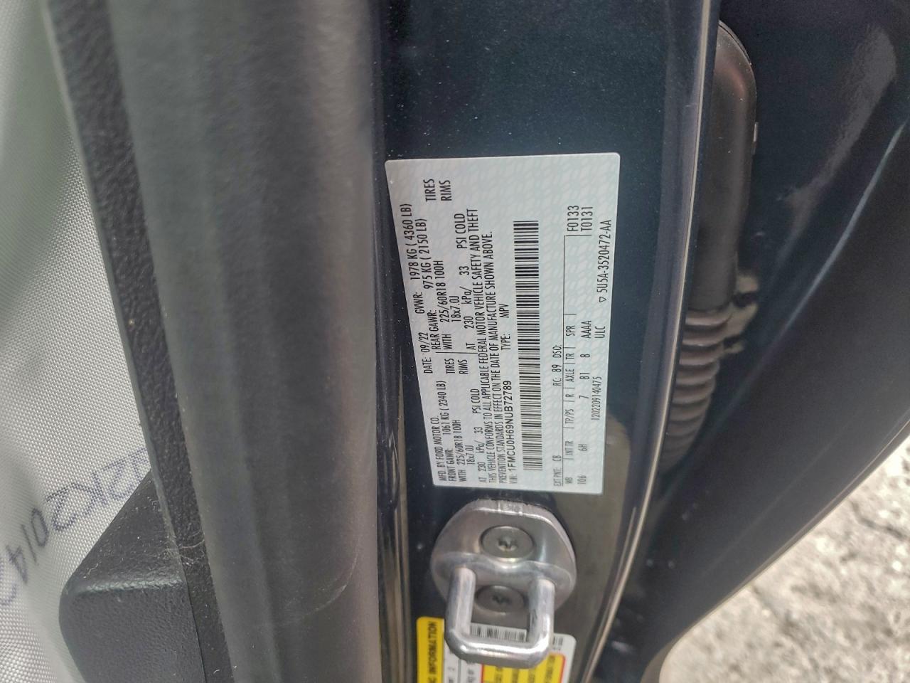 2022 FORD ESCAPE SEL photo 12