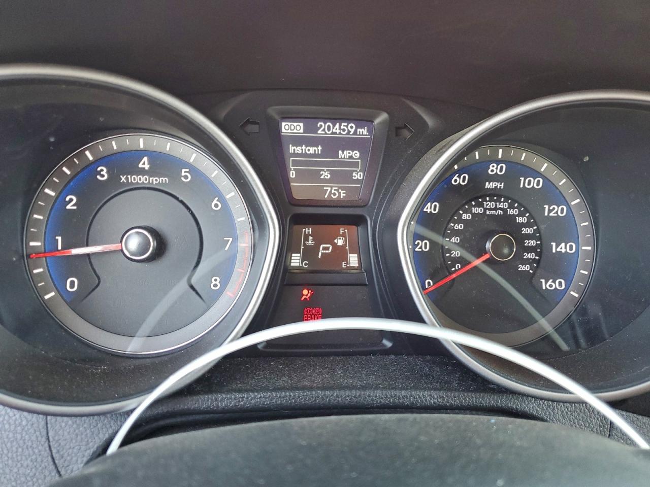 2017 HYUNDAI ELANTRA GT photo 9