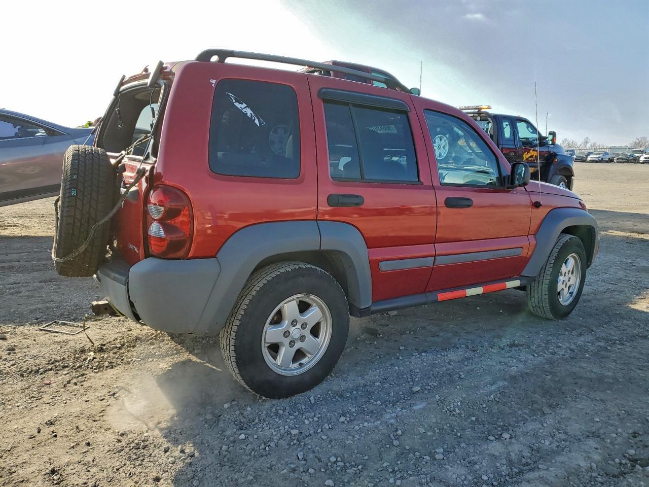 2005 JEEP LIBERTY SPORT photo 3