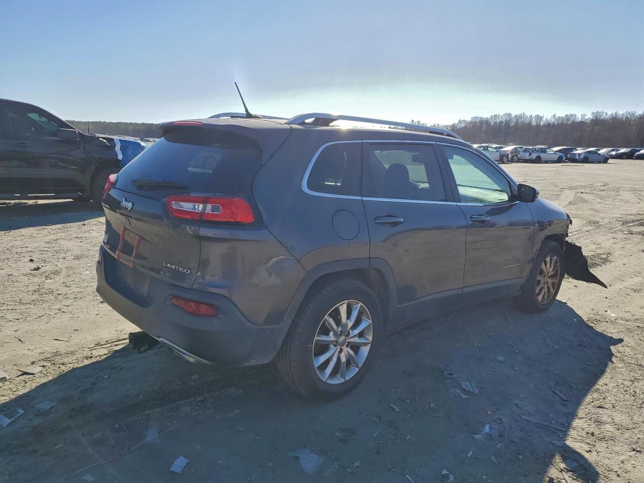 2015 JEEP CHEROKEE LIMITED photo 3