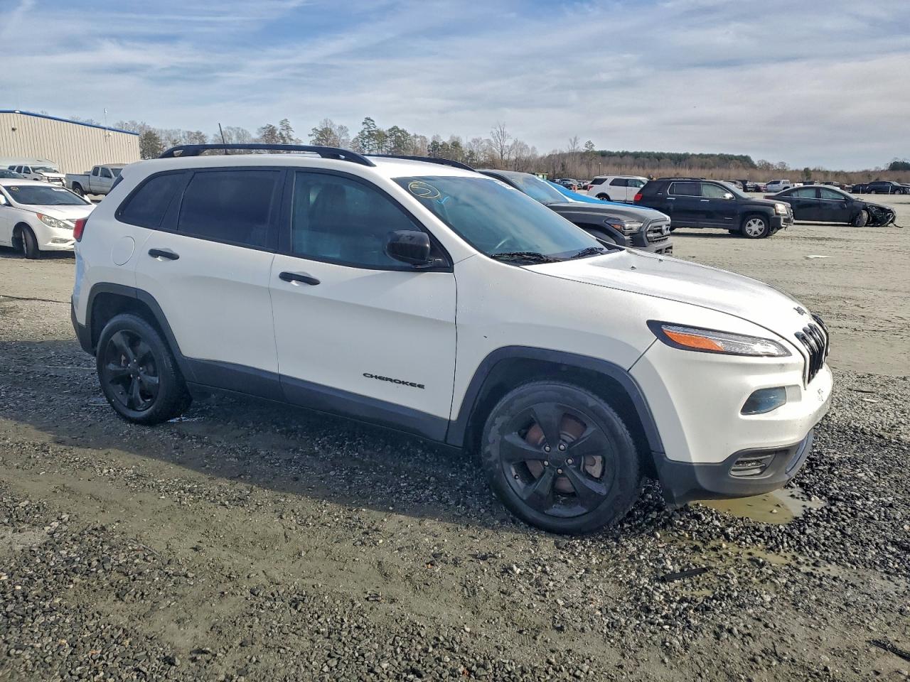 2017 JEEP CHEROKEE SPORT photo 4