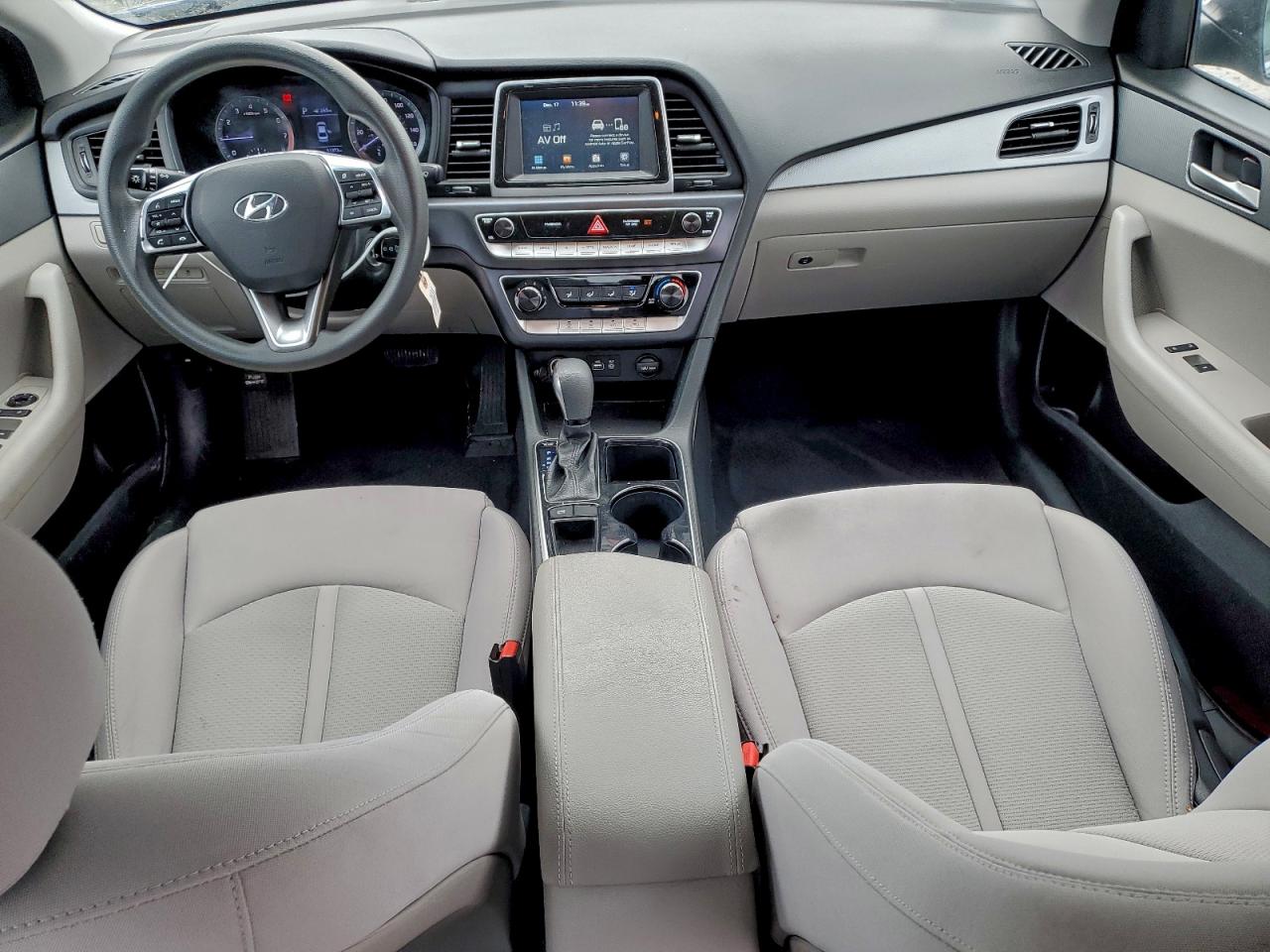 2018 HYUNDAI SONATA SE photo 15