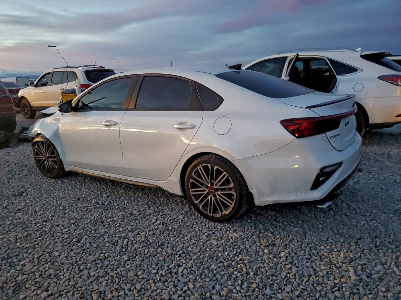 2020 KIA FORTE GT photo 2