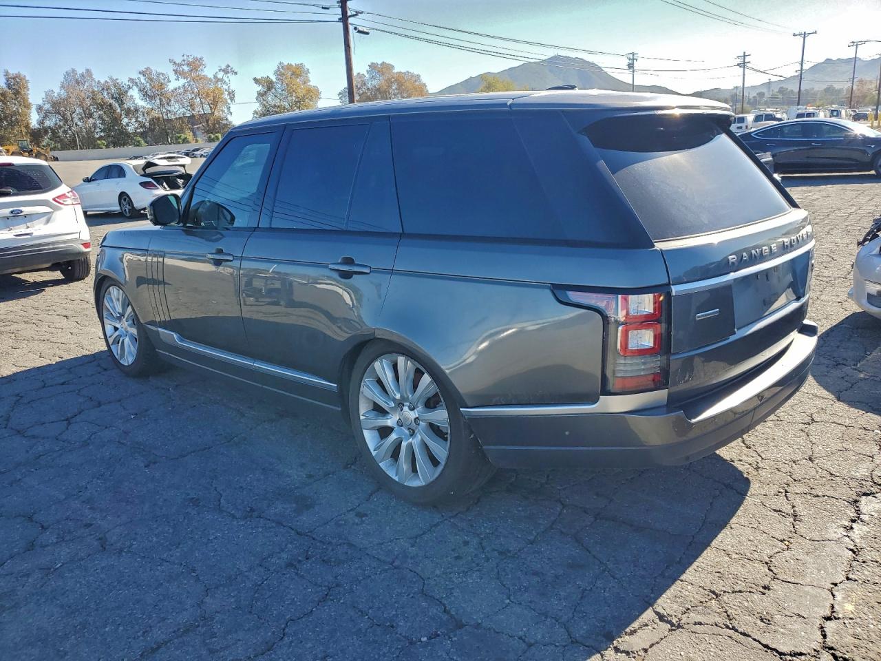 2014 LAND ROVER RANGE ROVER SUPERCHARGED photo 2
