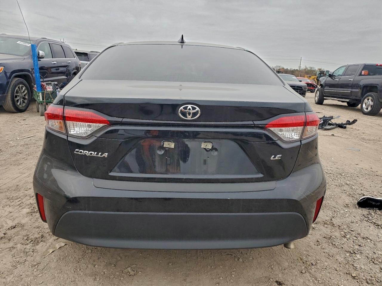 2025 TOYOTA COROLLA LE photo 6