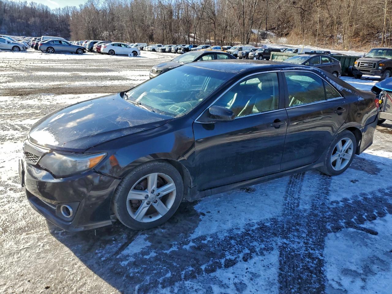 2014 TOYOTA CAMRY L — FRONT END damage — photo 1