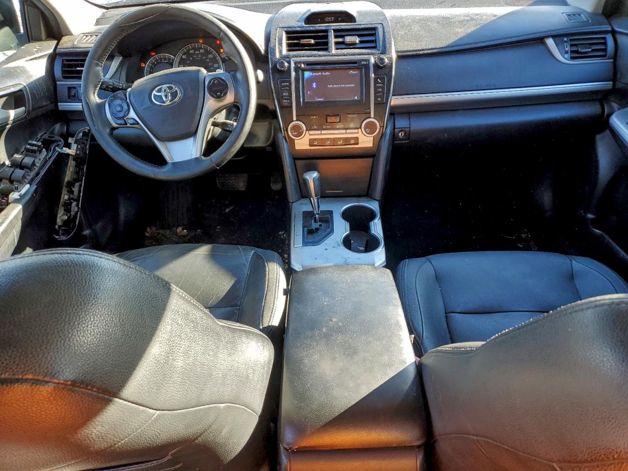 2014 TOYOTA CAMRY L photo 8