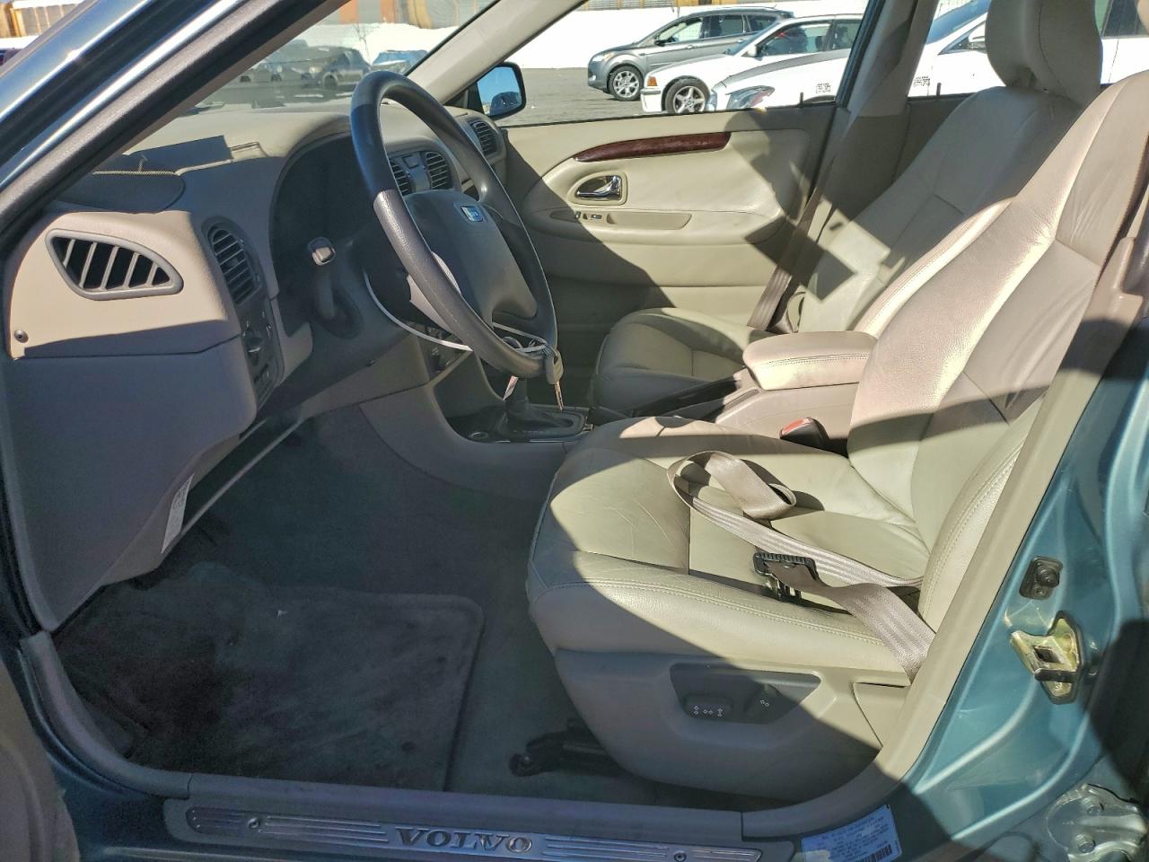 2002 VOLVO V40 1.9T photo 7
