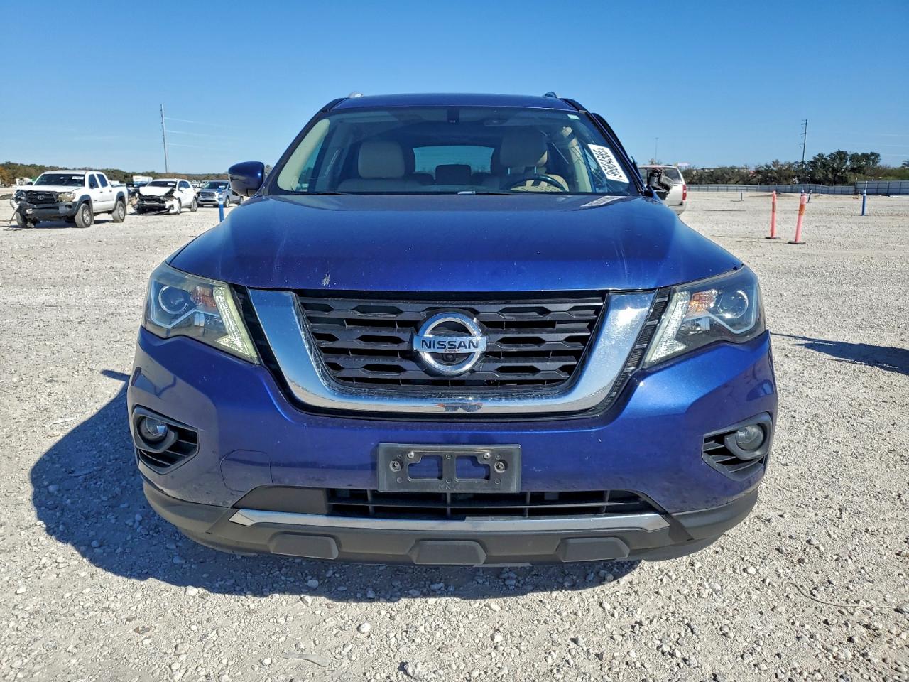 2017 NISSAN PATHFINDER S photo 5