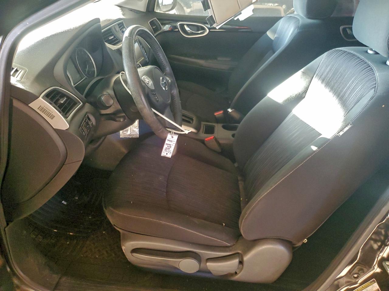 2019 NISSAN SENTRA S photo 7