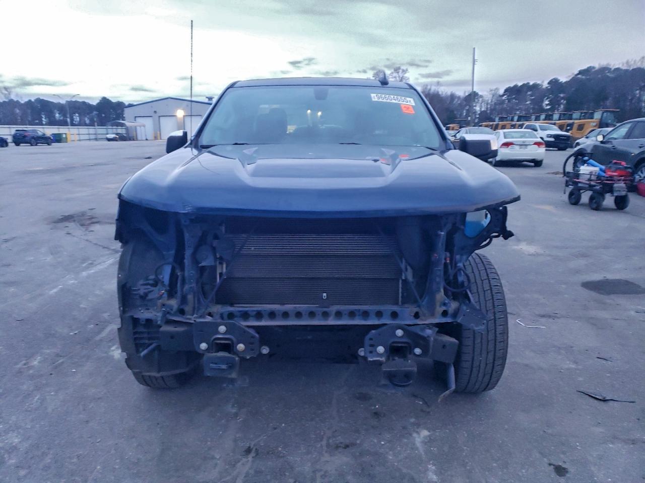 2019 CHEVROLET SILVERADO K1500 LT photo 5