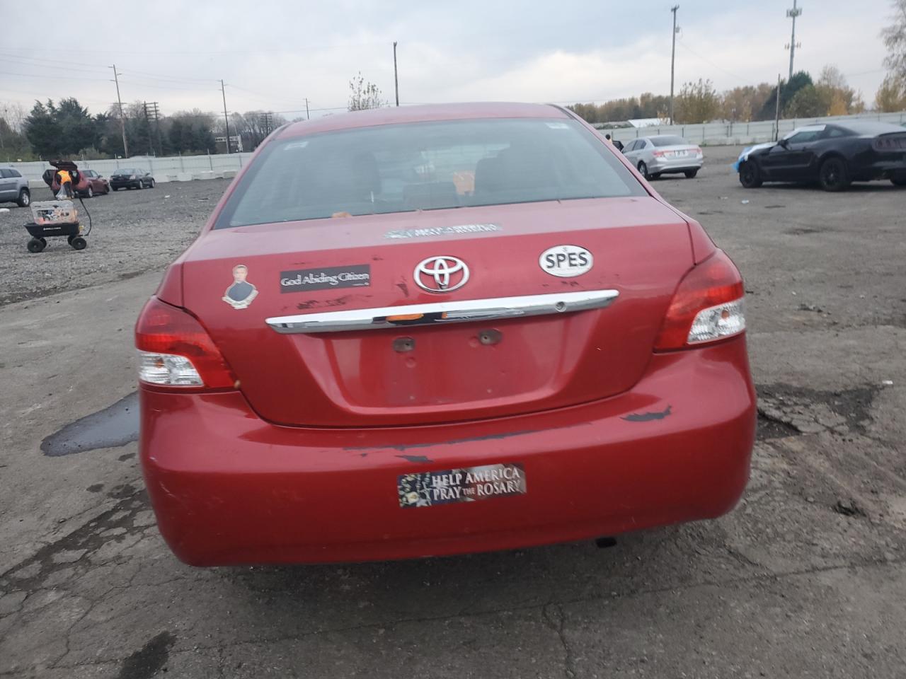 2012 TOYOTA YARIS photo 6
