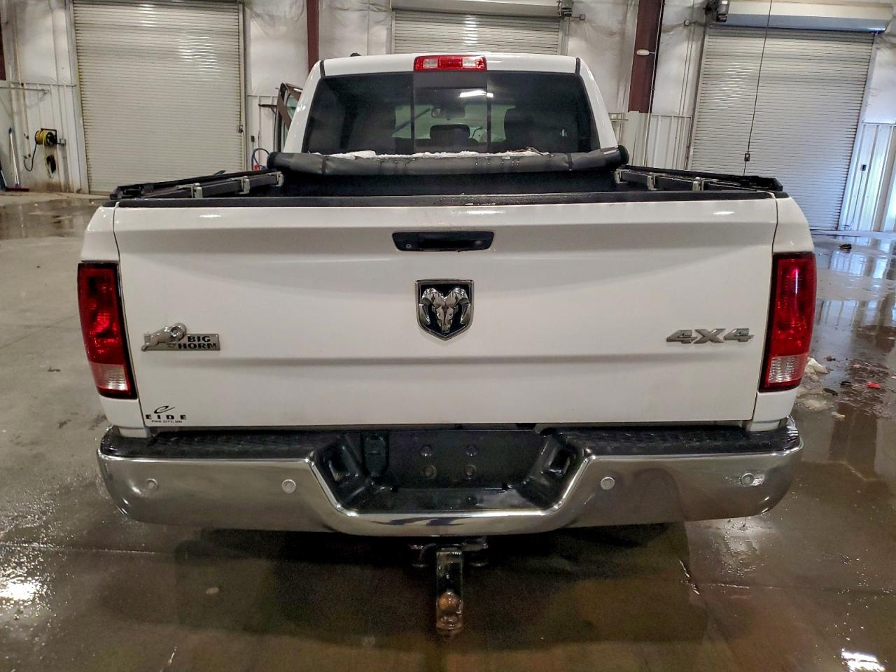 2014 RAM 1500 SLT photo 6