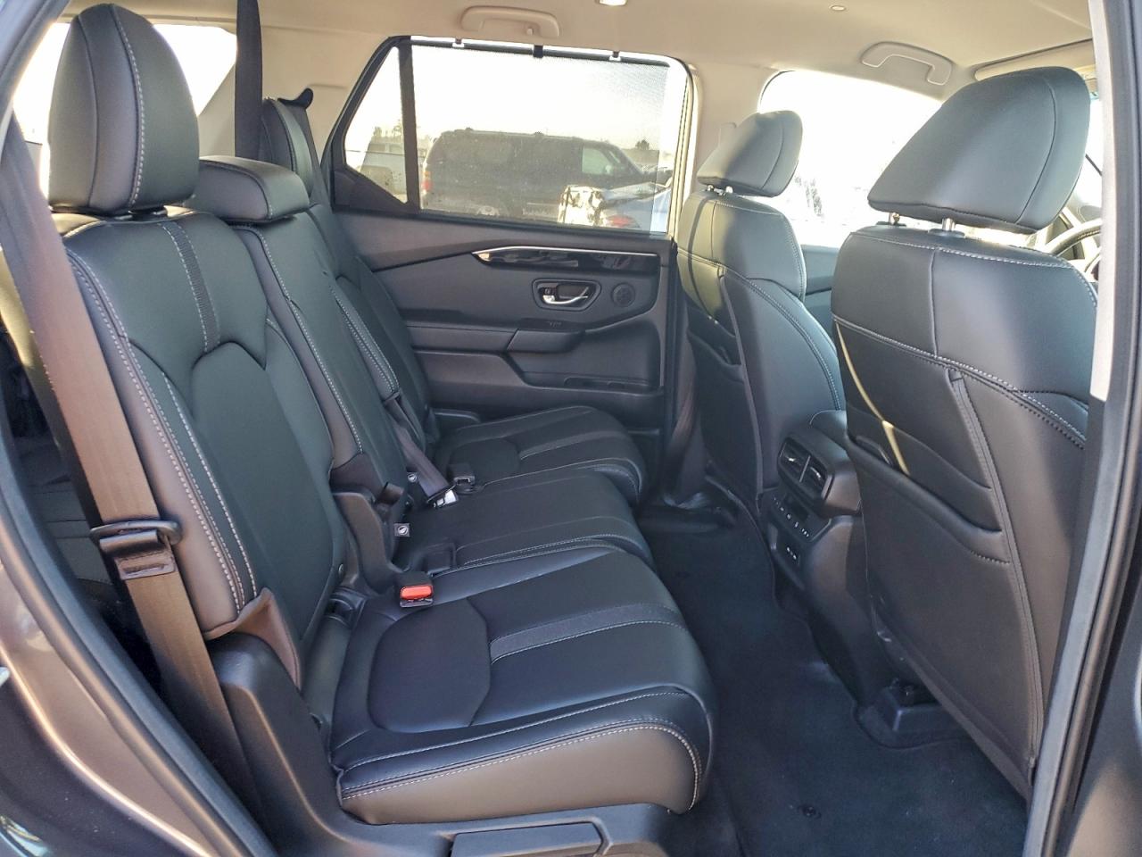 2025 HONDA PILOT EXL photo 11